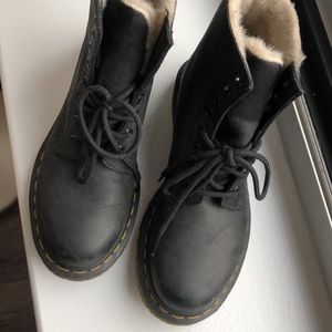 FUR LINED DR. MARTENS Size 7